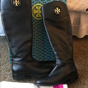 TORY BURCH Ashlynn riding boot